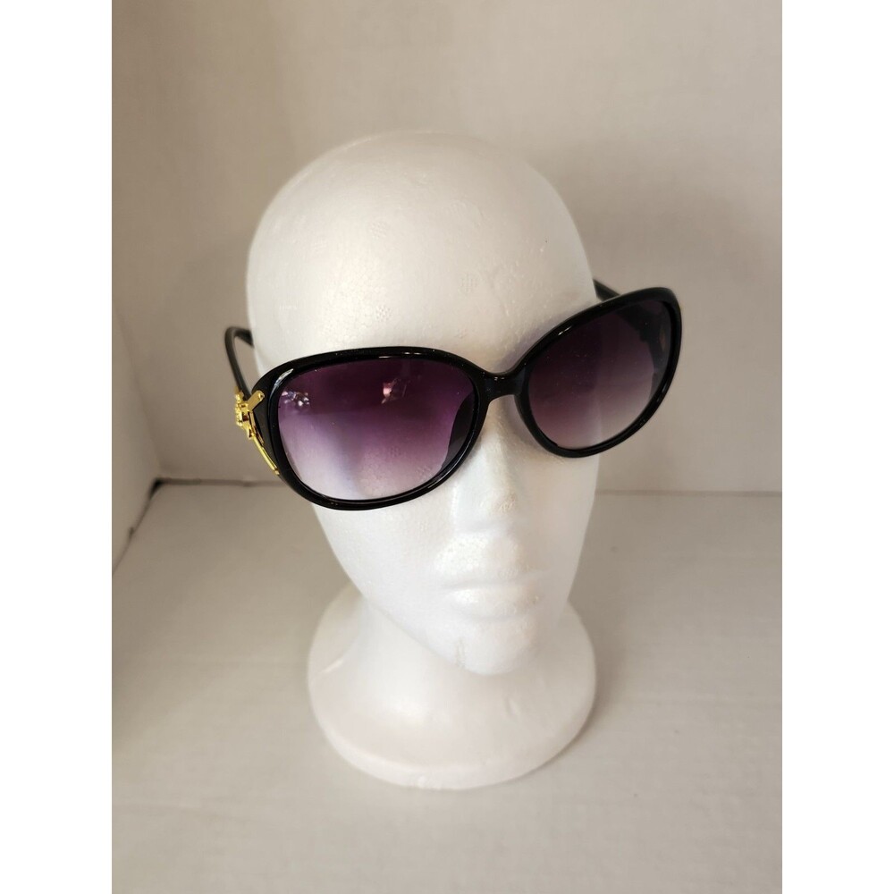 Sunglasses With Cat Design